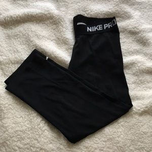 Nike pro dri-fit capris